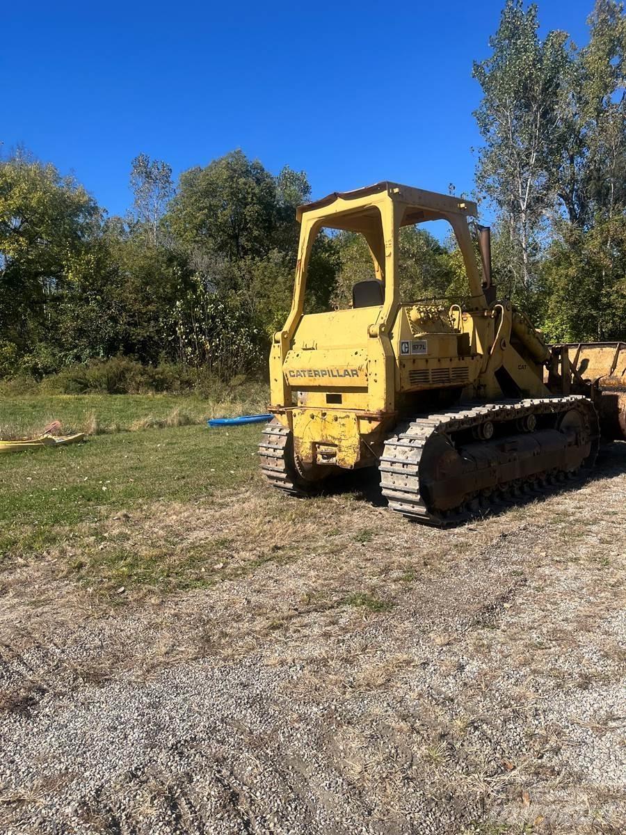 CAT 977L 궤도식 로우더