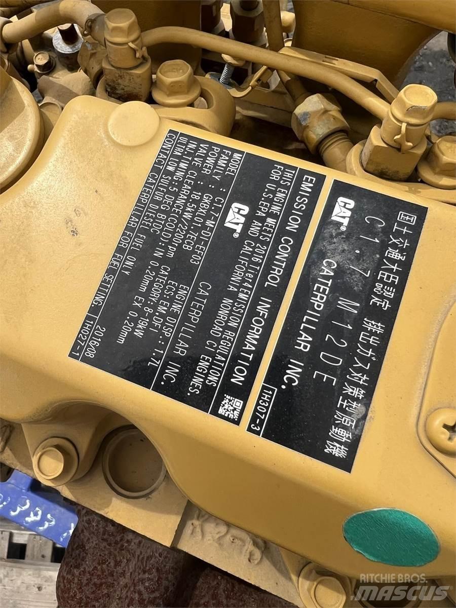 CAT C1.7 엔진