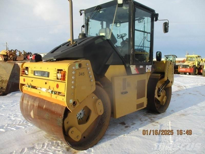CAT CD54 공기 타이어 롤러