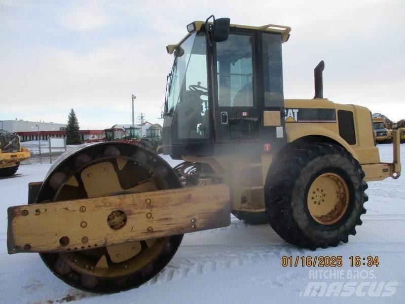 CAT CP563D 견인 진동 롤러
