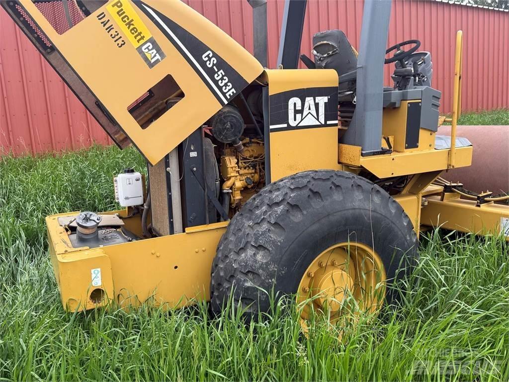 CAT CS533E 싱글 드럼 롤러