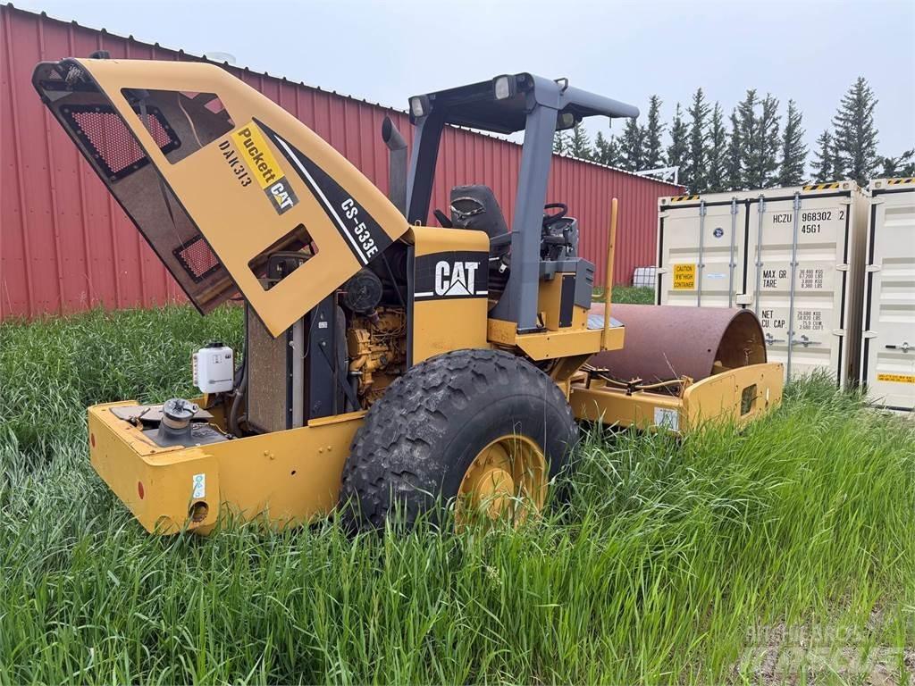 CAT CS533E 싱글 드럼 롤러
