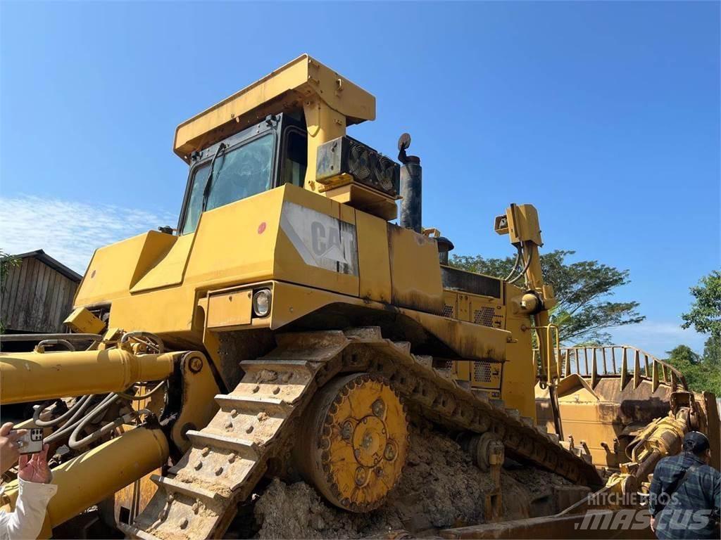 CAT D10T 크롤러 도저