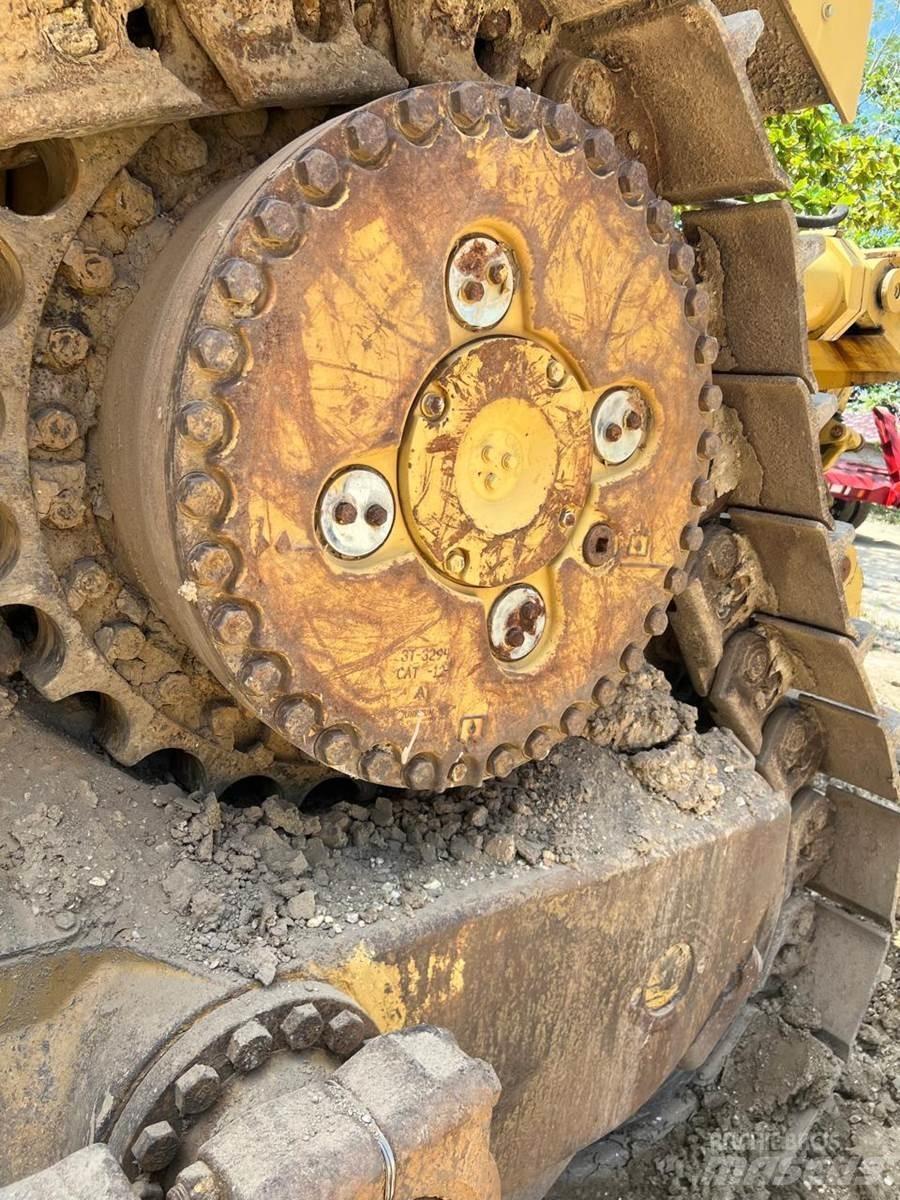 CAT D10T 크롤러 도저