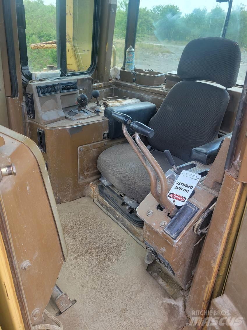 CAT D11N 크롤러 도저