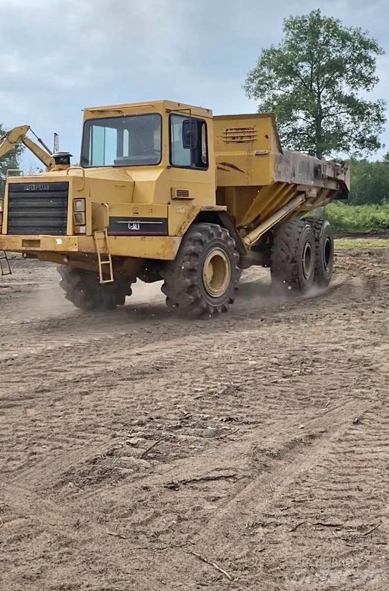 CAT D250B 연결식 홀러