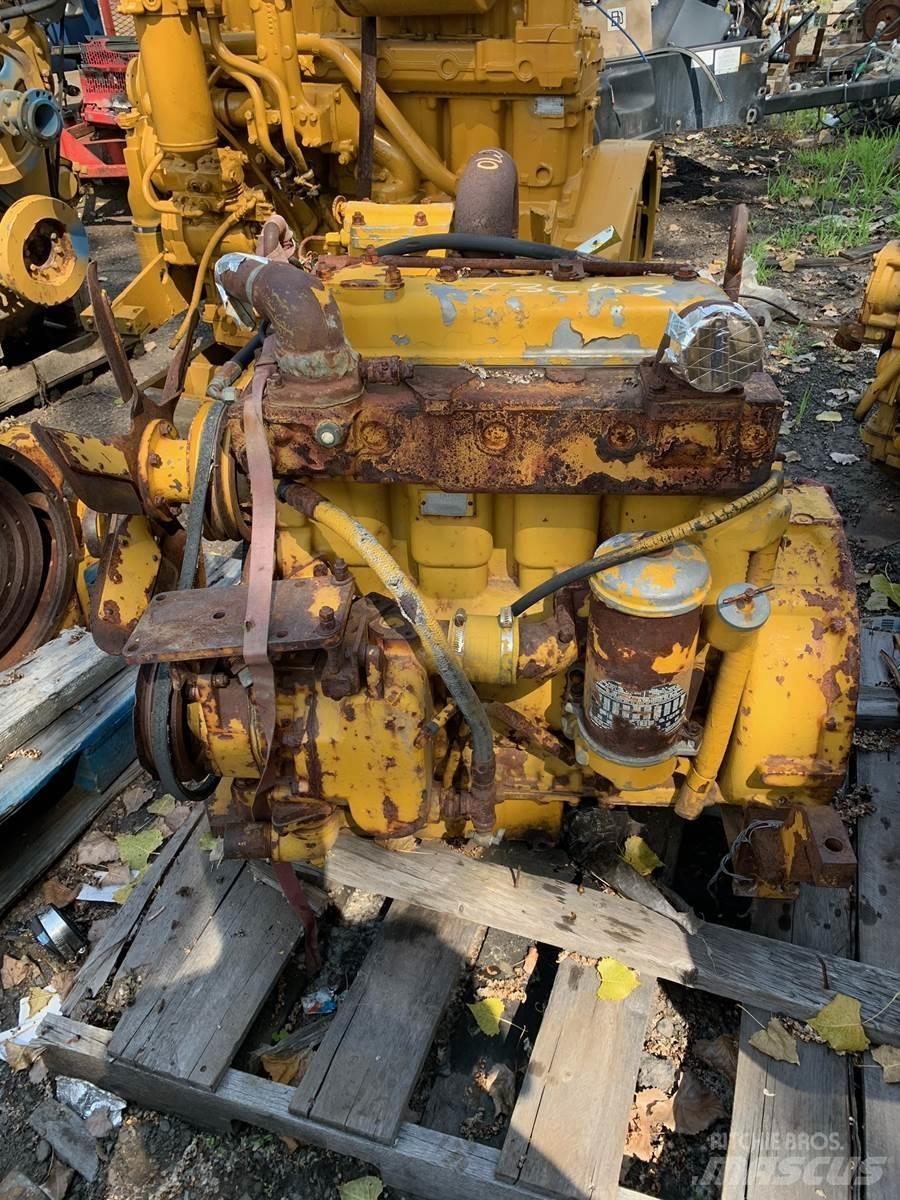 CAT D330 엔진