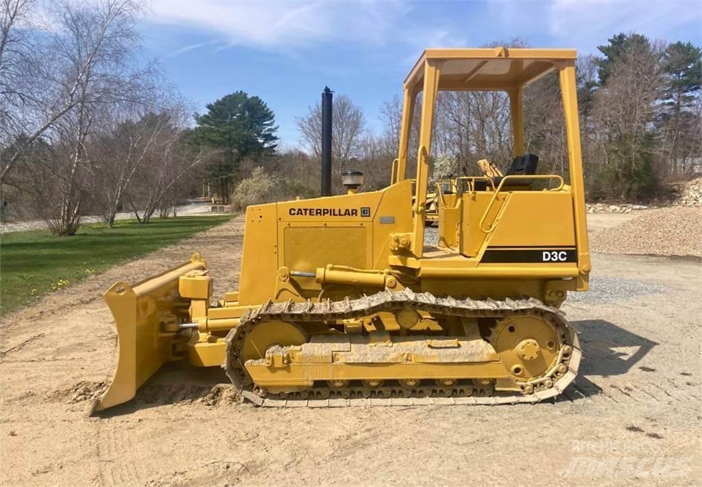 CAT D3C 크롤러 도저