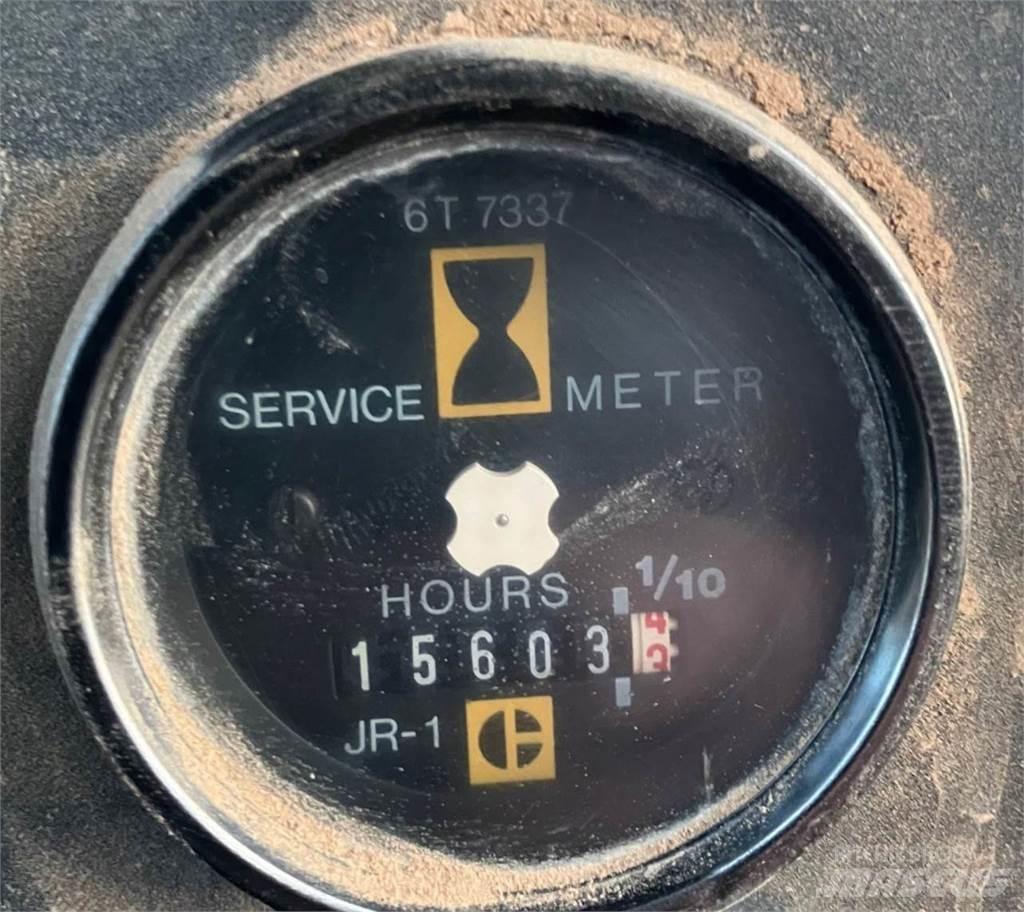 CAT D5H 크롤러 도저