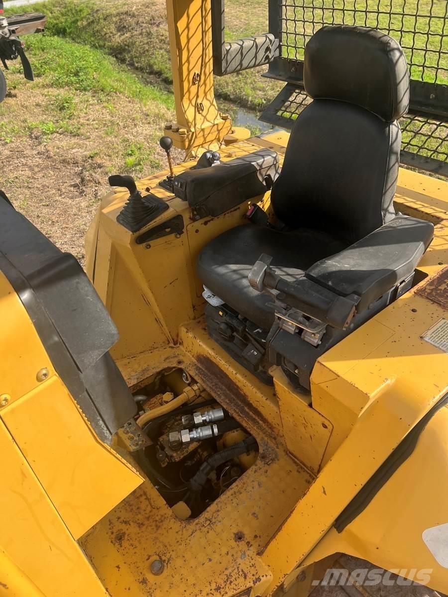 CAT D5N 크롤러 도저