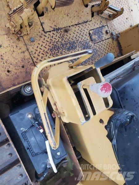 CAT D6C 크롤러 도저