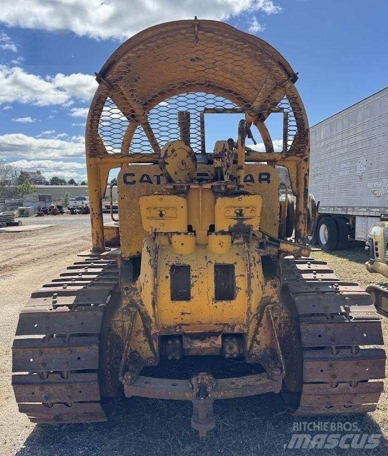 CAT D7 크롤러 도저