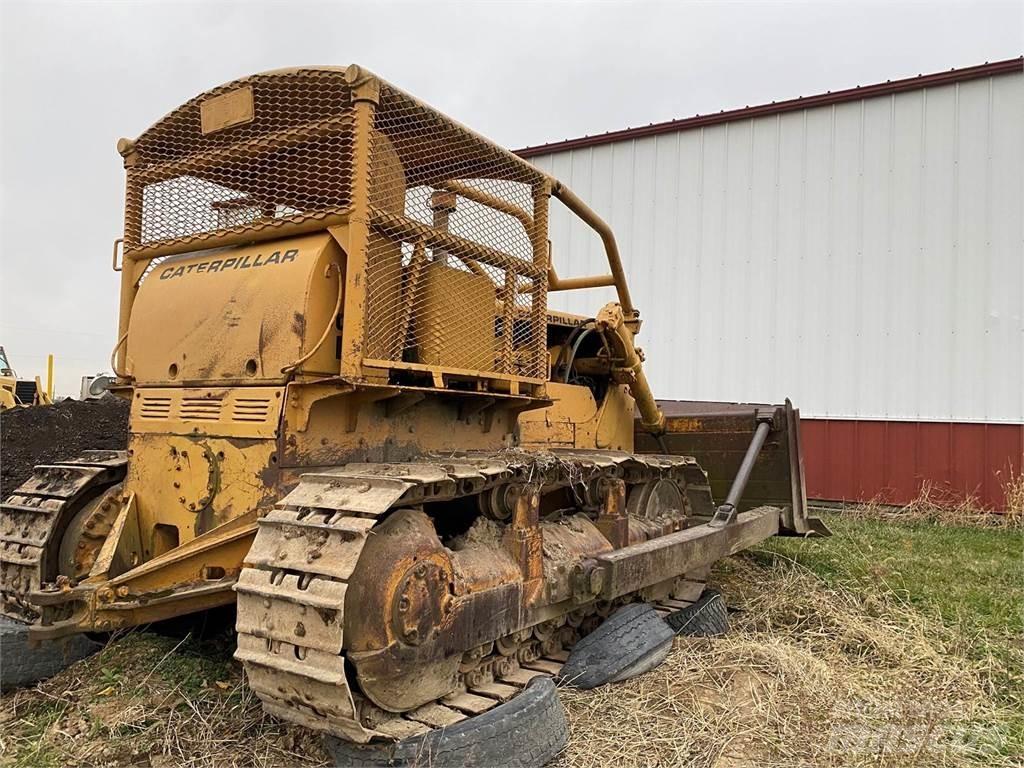 CAT D7E 크롤러 도저