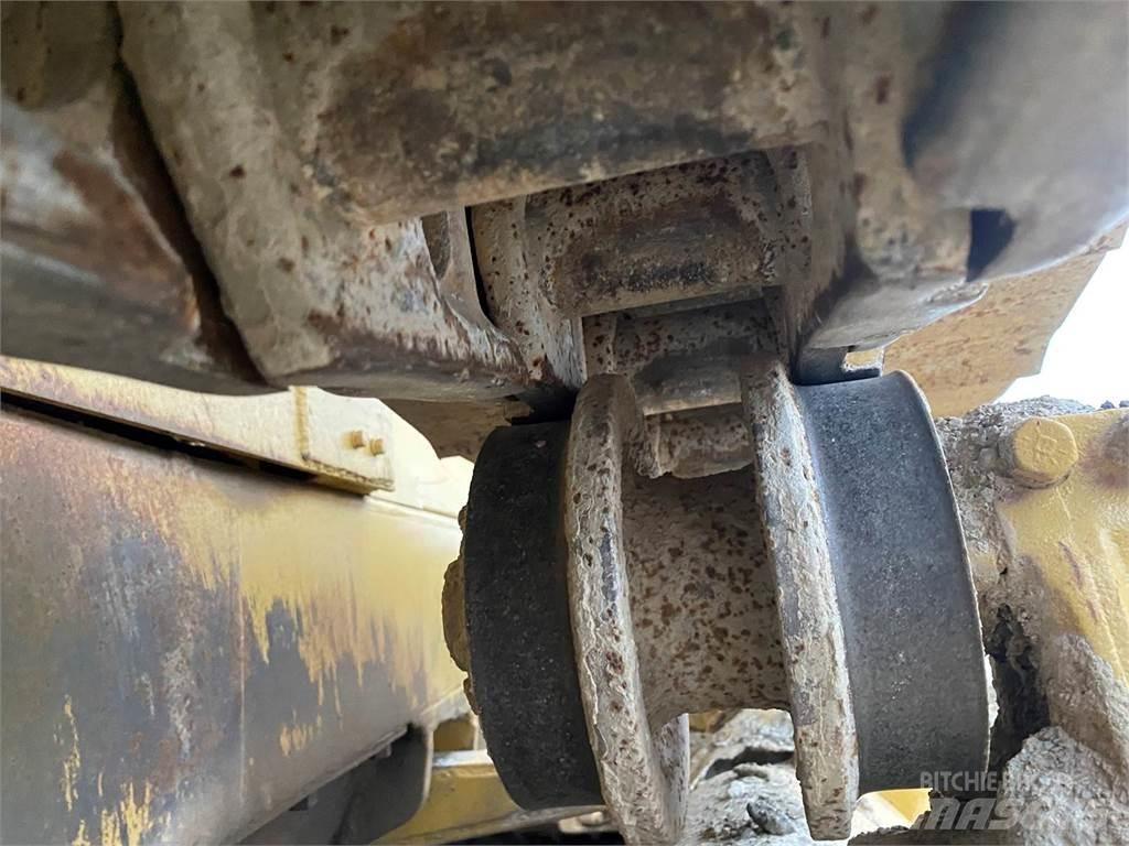 CAT D7E 크롤러 도저