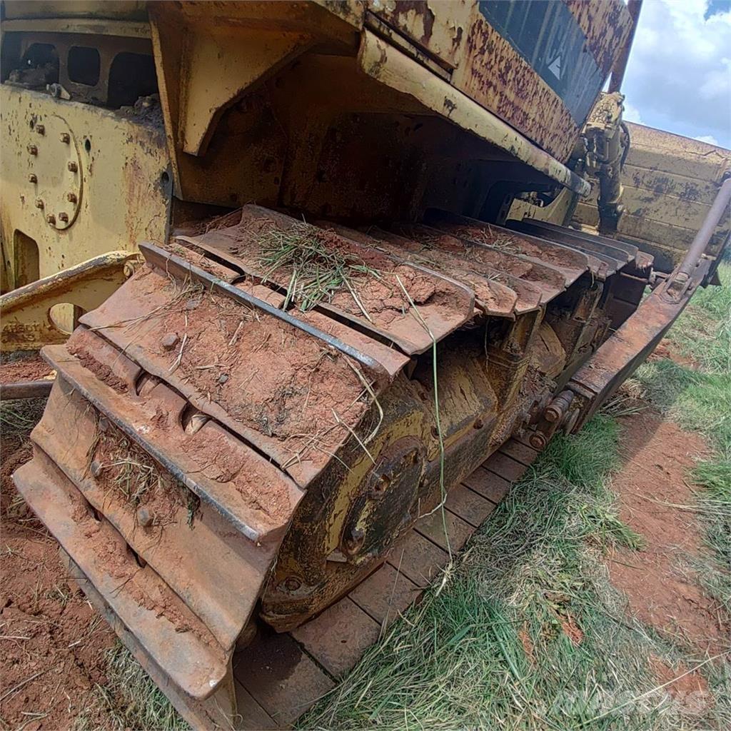 CAT D7E 크롤러 도저