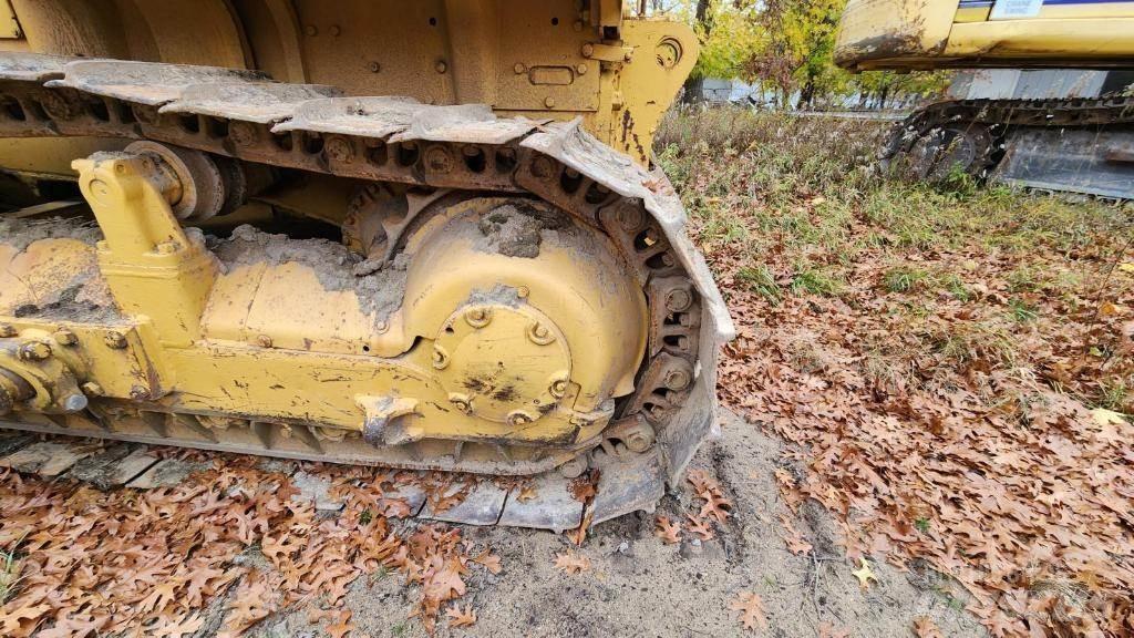CAT D7F 크롤러 도저