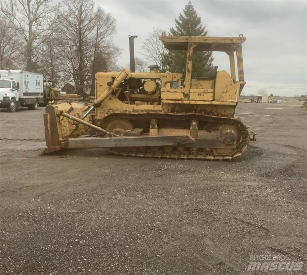 CAT D7F 크롤러 도저