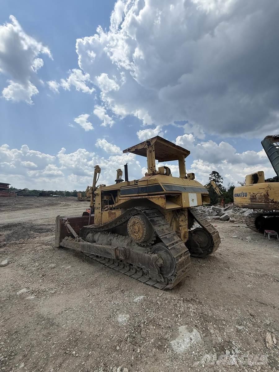 CAT D7H 크롤러 도저