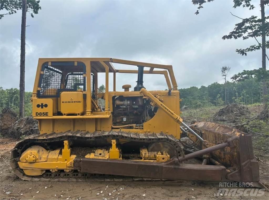 CAT D85E 크롤러 도저
