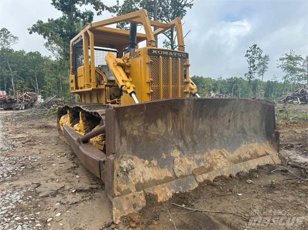 CAT D85E 크롤러 도저