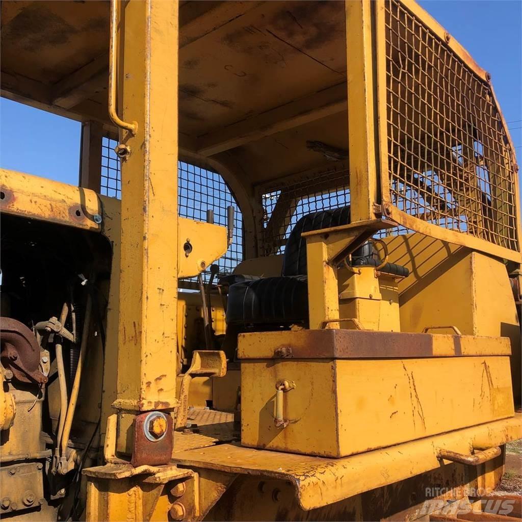 CAT D8H 크롤러 도저