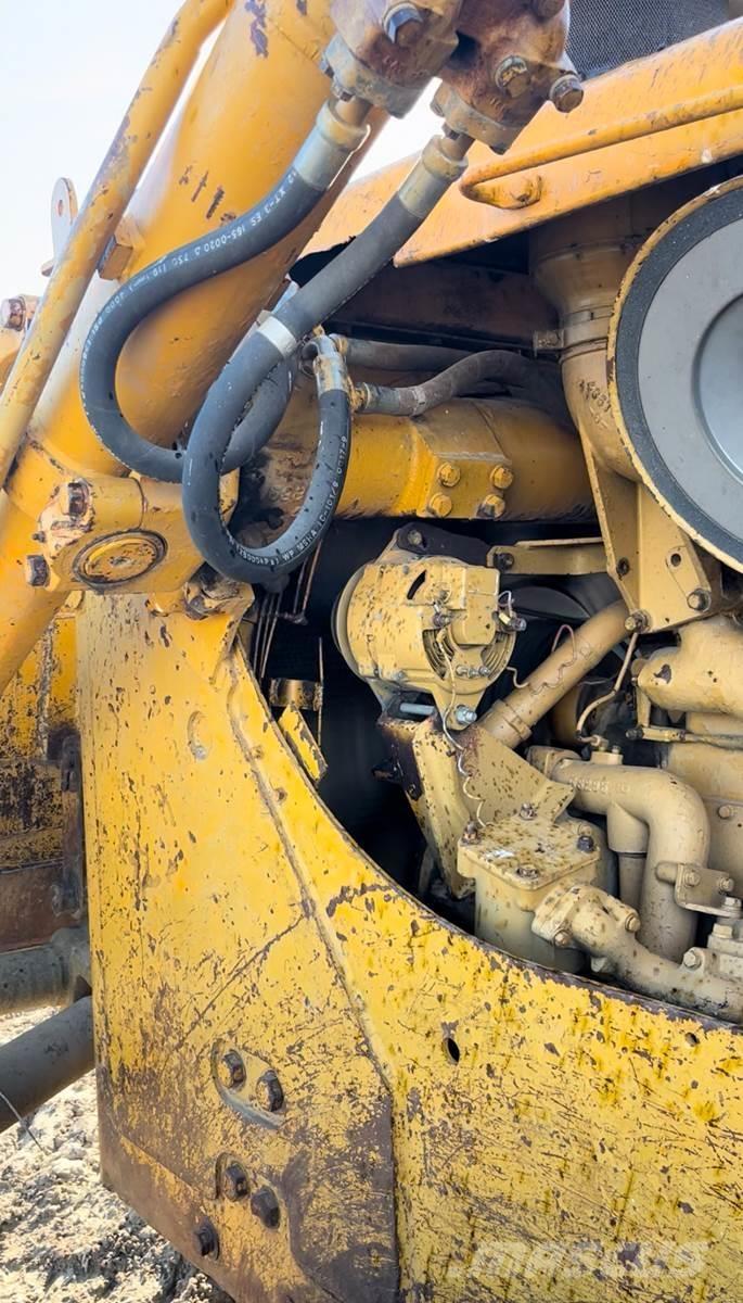 CAT D8H 크롤러 도저