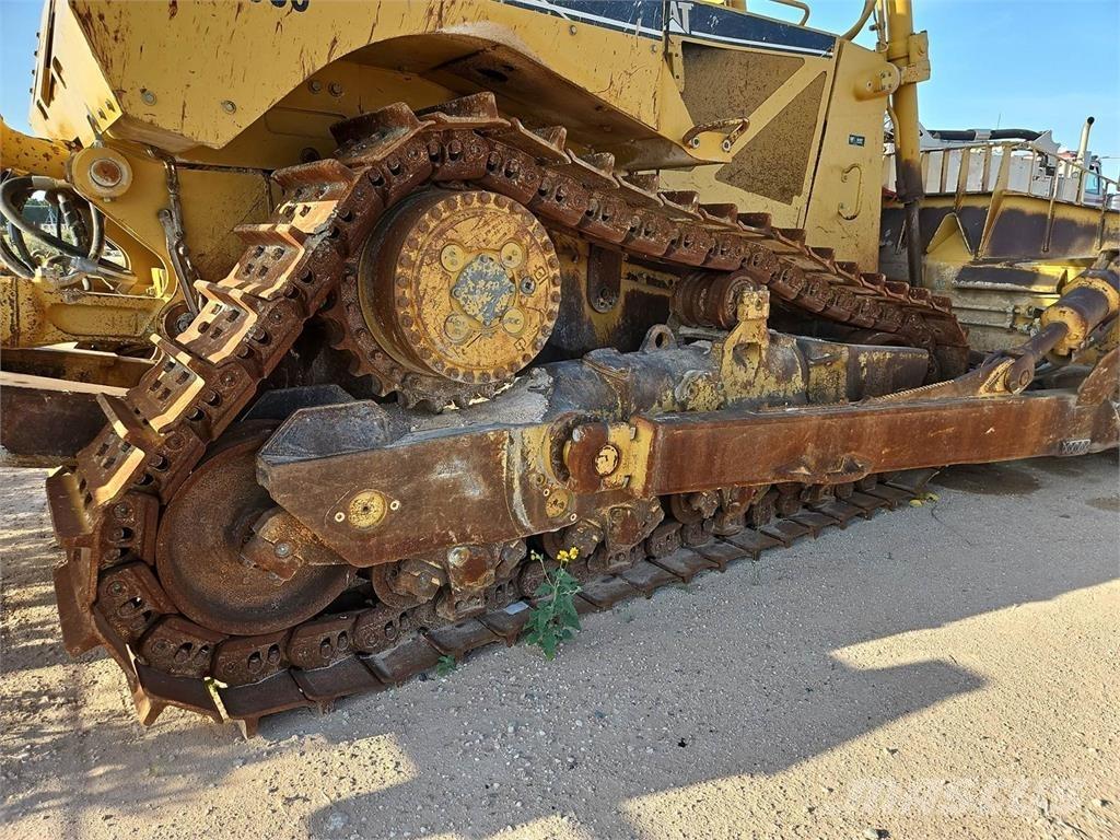 CAT D8T 크롤러 도저
