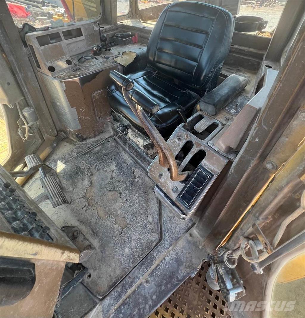 CAT D9L 크롤러 도저
