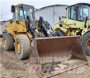 CAT IT18B  휠로우더
