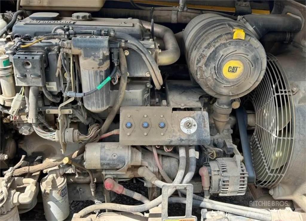 CAT TH460B 텔러 핸들러