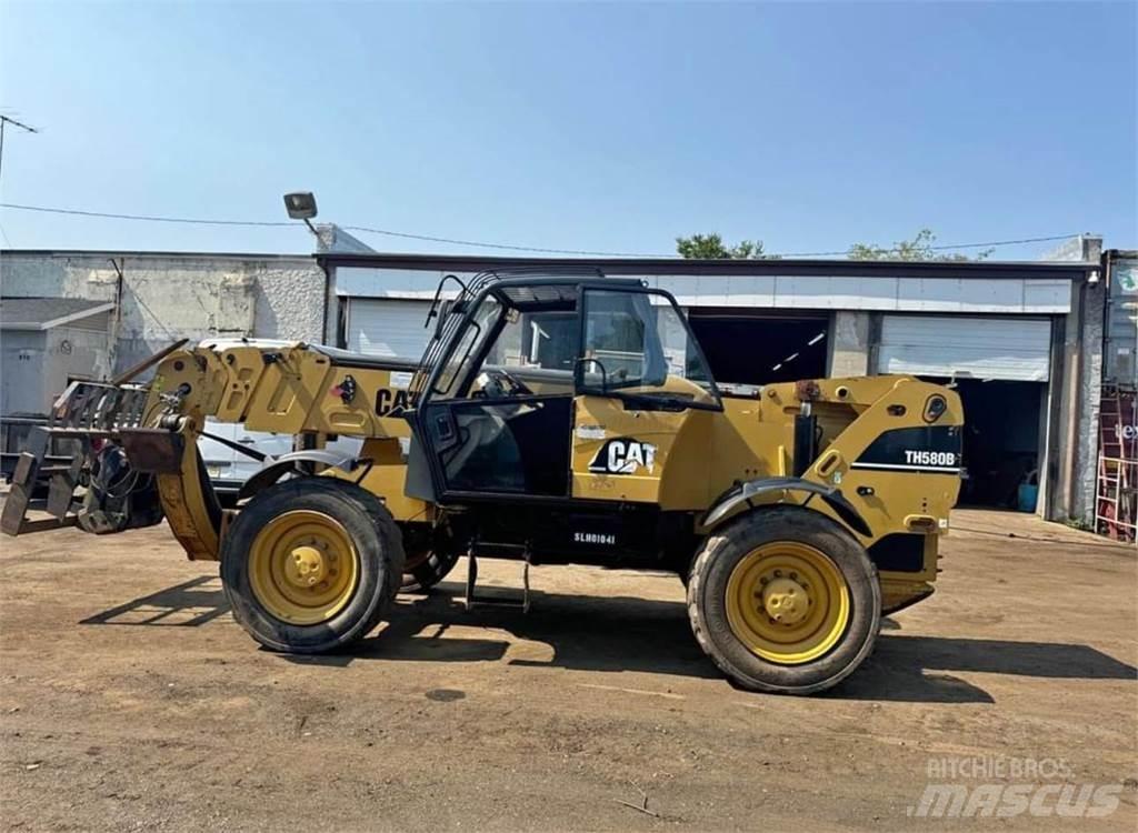 CAT TH580B 텔러 핸들러