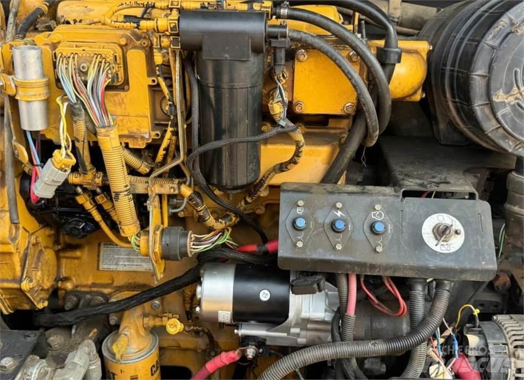 CAT TH580B 텔러 핸들러