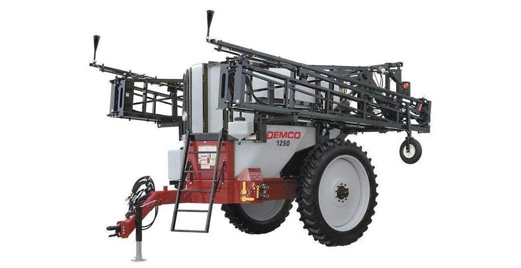 Demco 1250 견인형 분무기