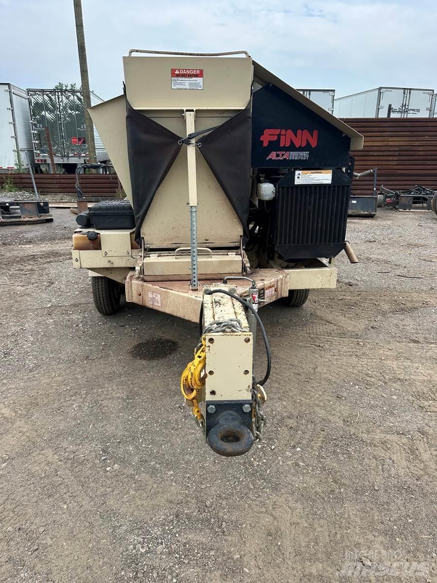 Finn BB302 시립/다목적 차량