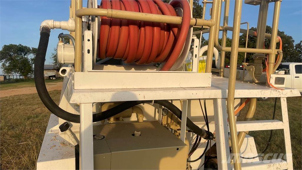 Finn T120 리시빙 호퍼, 블로어 및 엘리베이터