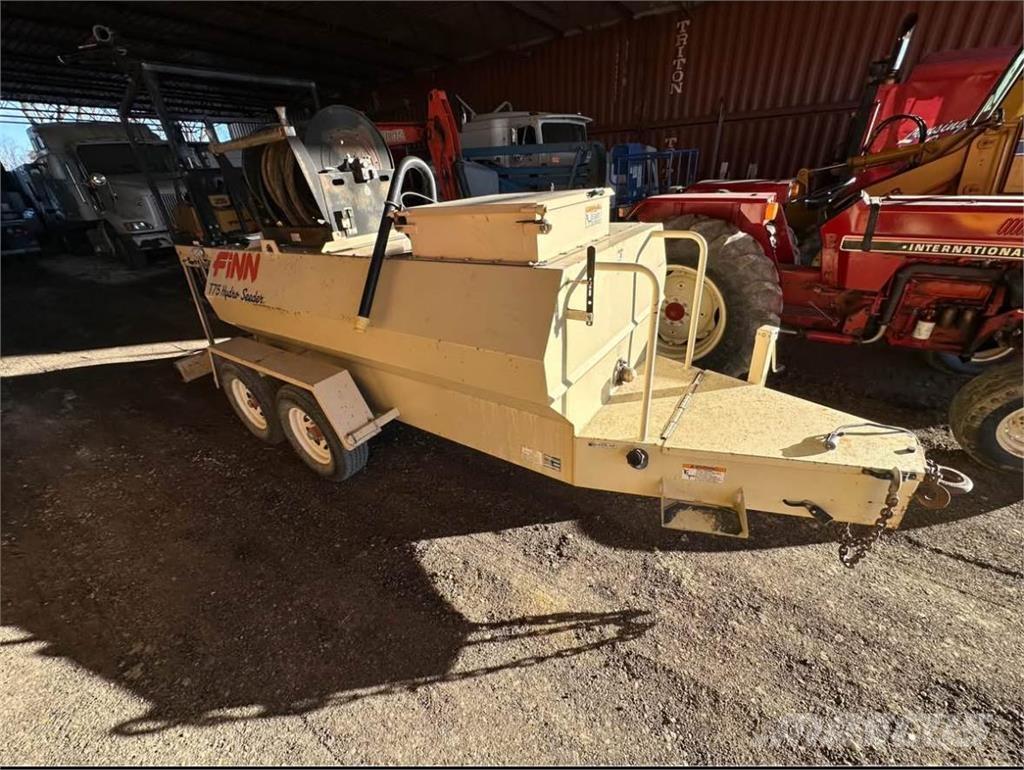 Finn T75T 리시빙 호퍼, 블로어 및 엘리베이터