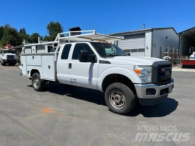Ford F-350 시립/다목적 차량