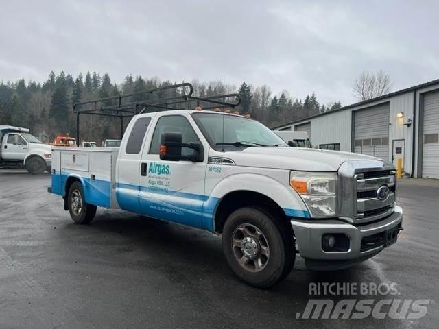 Ford F-350 시립/다목적 차량