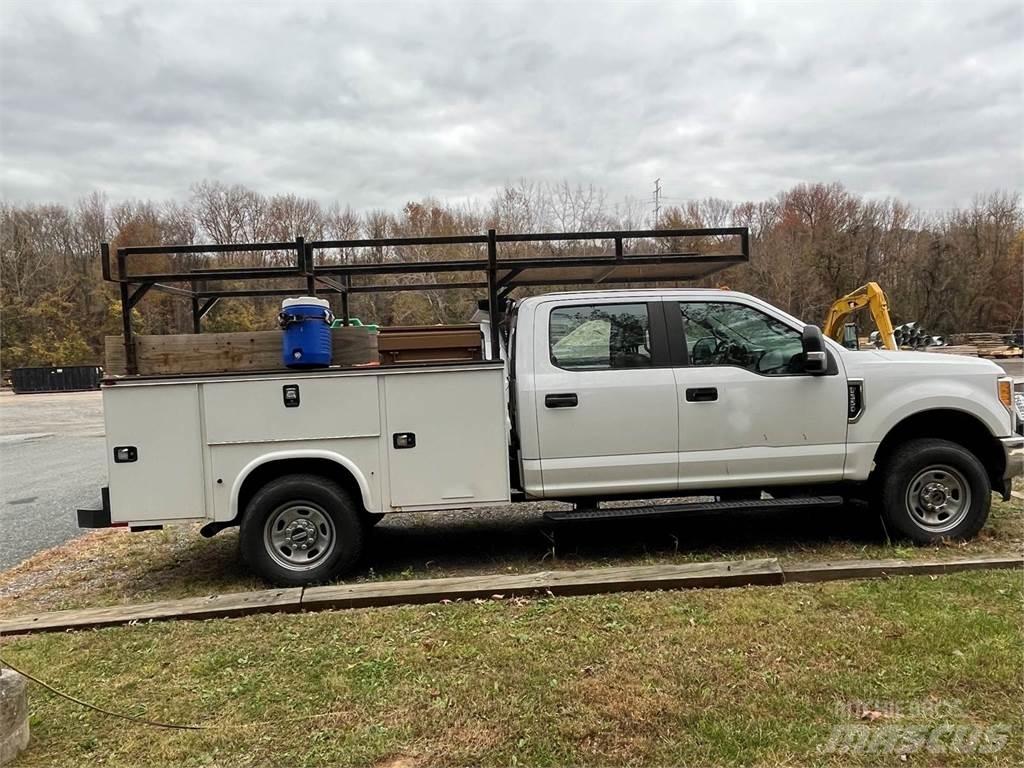 Ford F-350 시립/다목적 차량