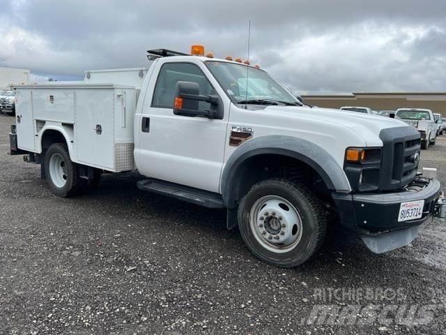 Ford F-450 시립/다목적 차량