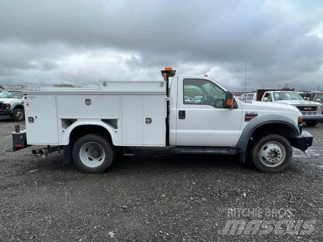 Ford F-450 시립/다목적 차량