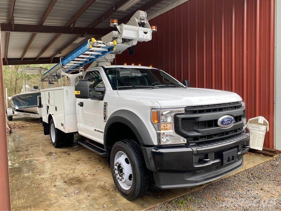 Ford F-450 트럭 탑재 고소작업대