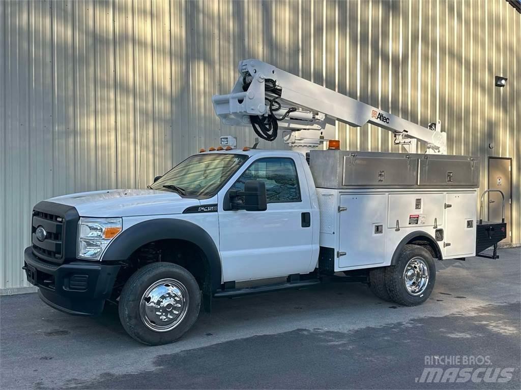 Ford F-450 트럭 탑재 고소작업대