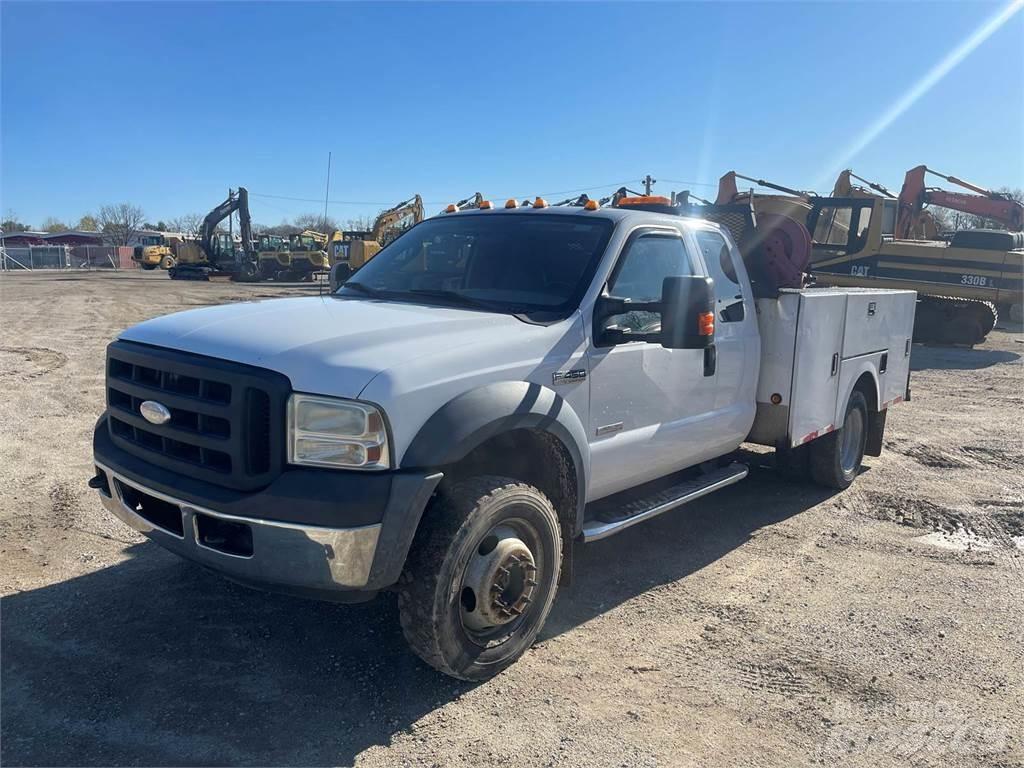 Ford F-450 시립/다목적 차량
