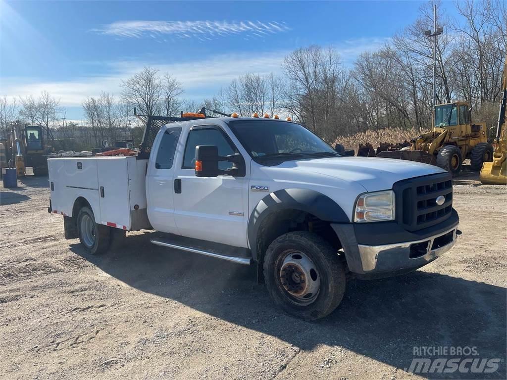 Ford F-450 시립/다목적 차량