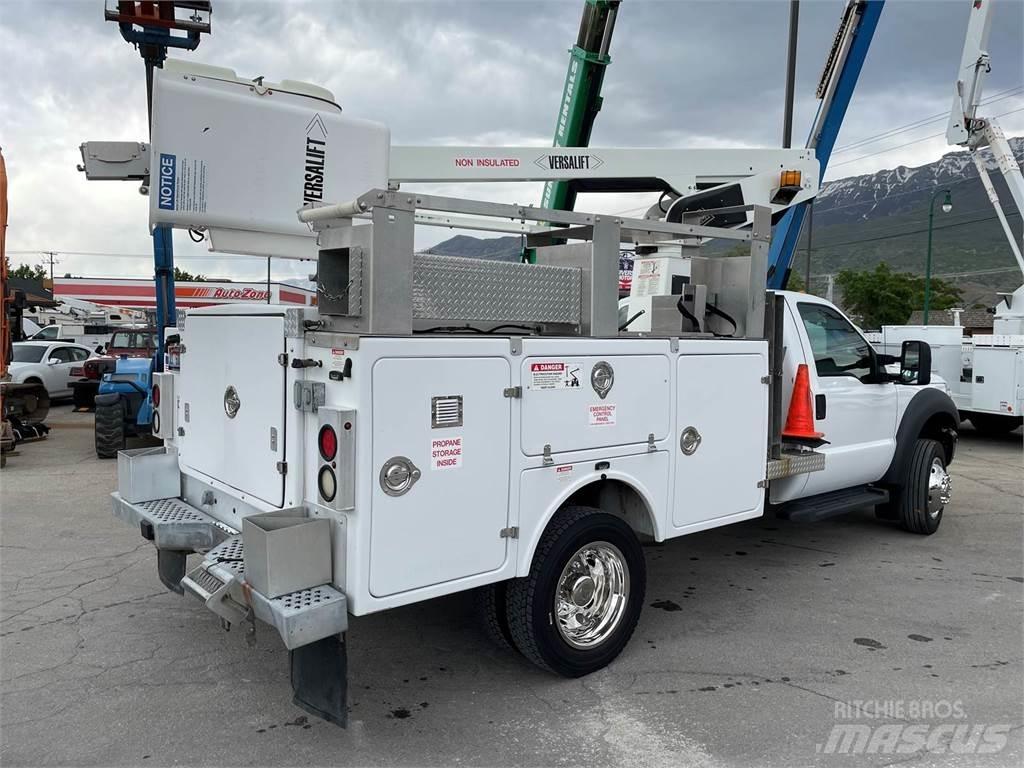 Ford F-450 트럭 탑재 고소작업대