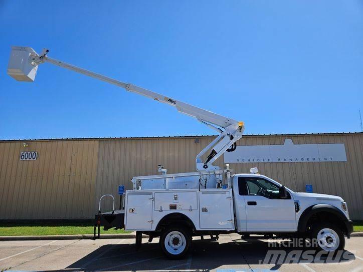 Ford F-450 트럭 탑재 고소작업대
