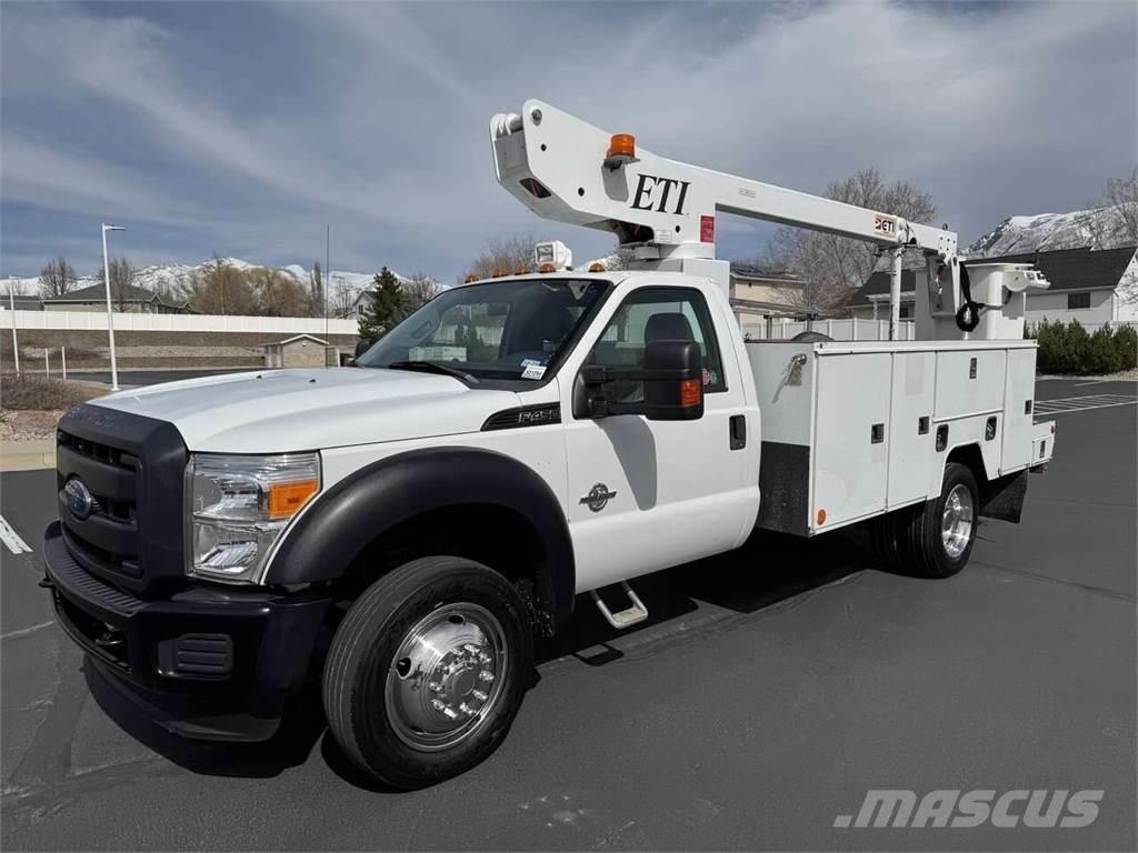 Ford F-450 트럭 탑재 고소작업대