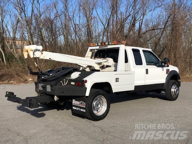 Ford F-550 회수 차량