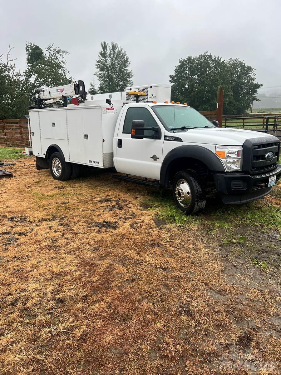 Ford F - 550 시립/다목적 차량